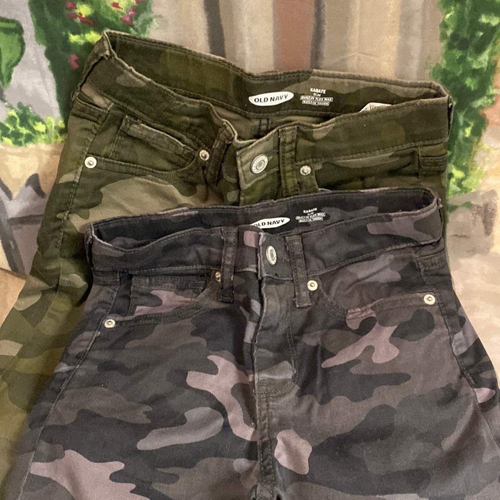 2 Old Navy camo jeans size 7 slim